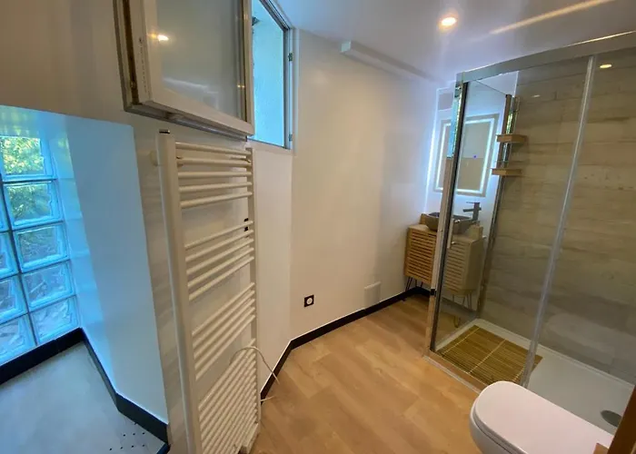 Breathe Guest-house *